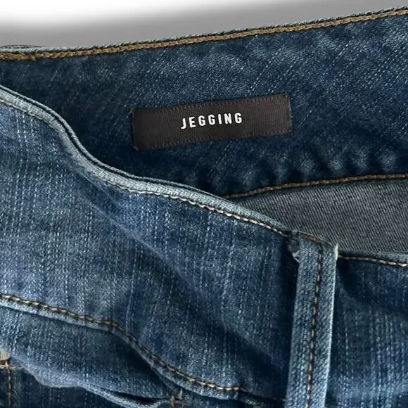 Torrid Premium Jeans Women's Plus 18R Blue Jeggings Distressed High Rise Curvy - Picture 10 of 16